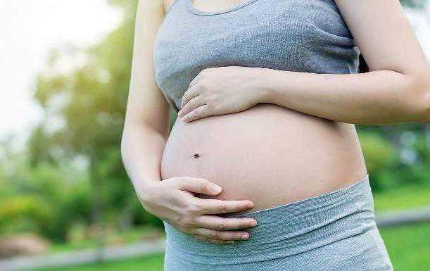 孕妇怀孕期间出现少量出血，如何保住？